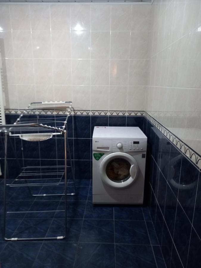 Guest House Saman Garni Bagian luar foto