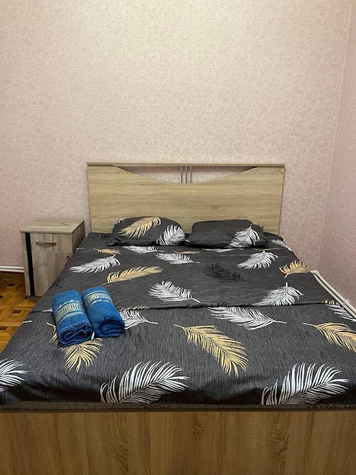 Guest House Saman Garni Bagian luar foto